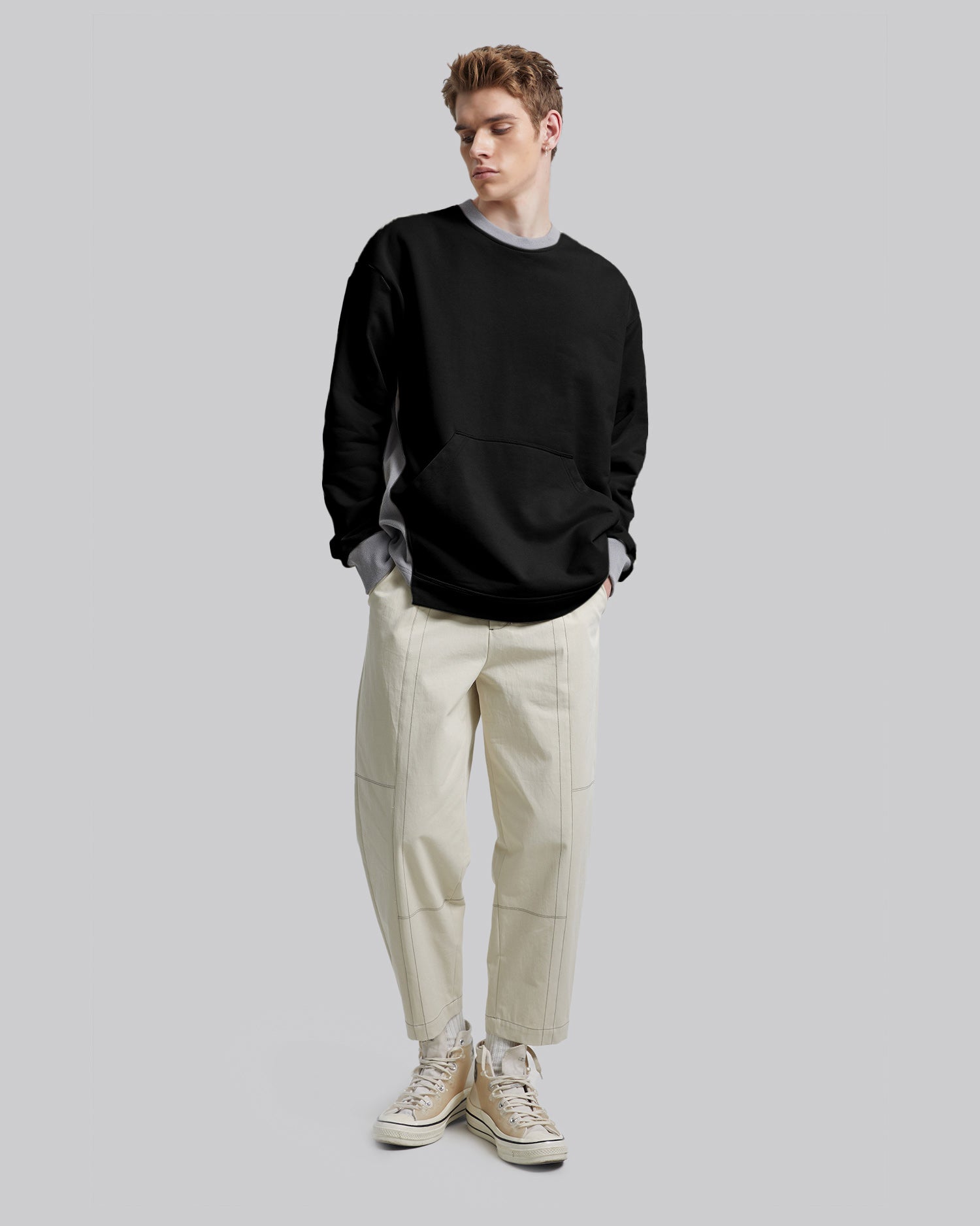 Comfy Paneled Sweatshirt - Black, M image