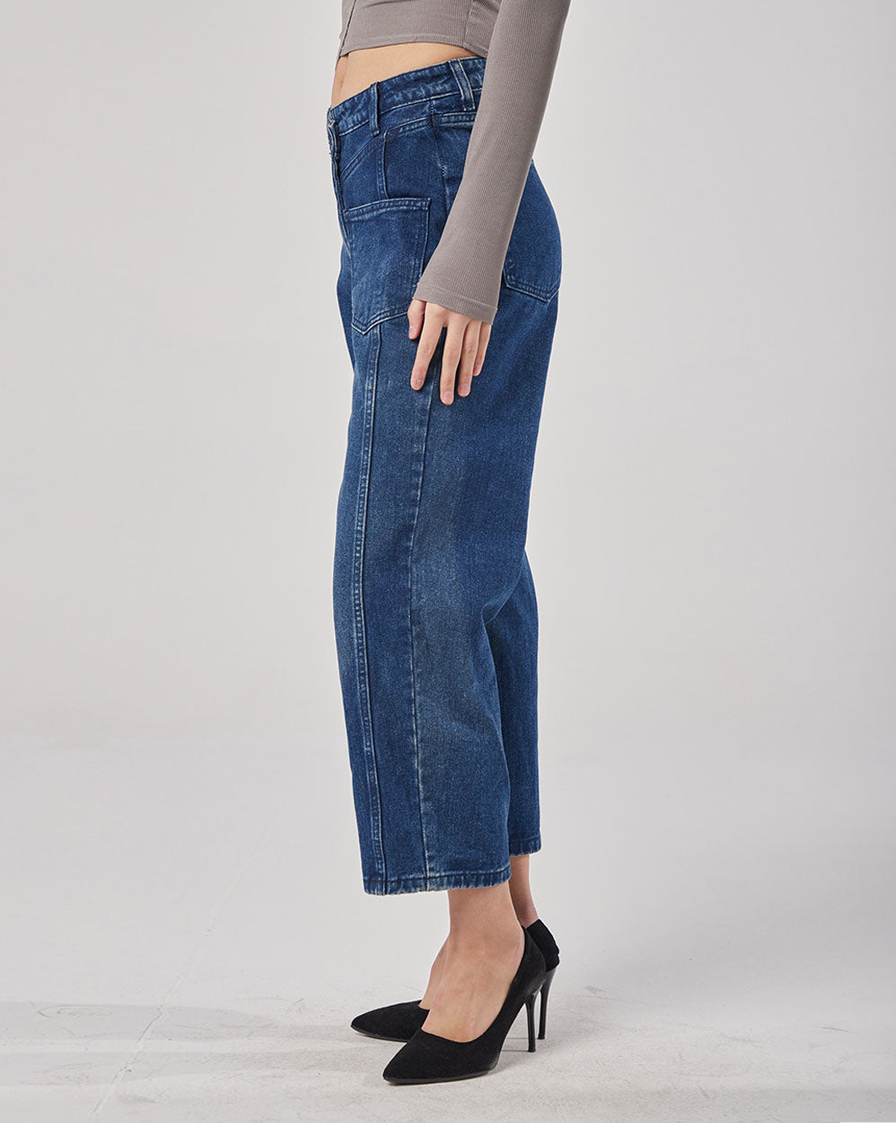 Women's Bootcut Jeans image 1