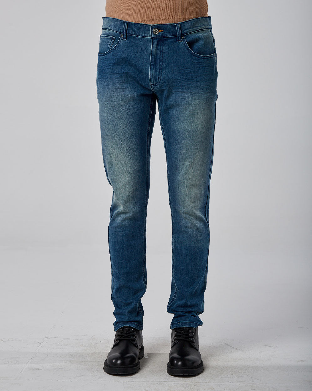 Men's Athletic-Fit Stretch Jeans image 0