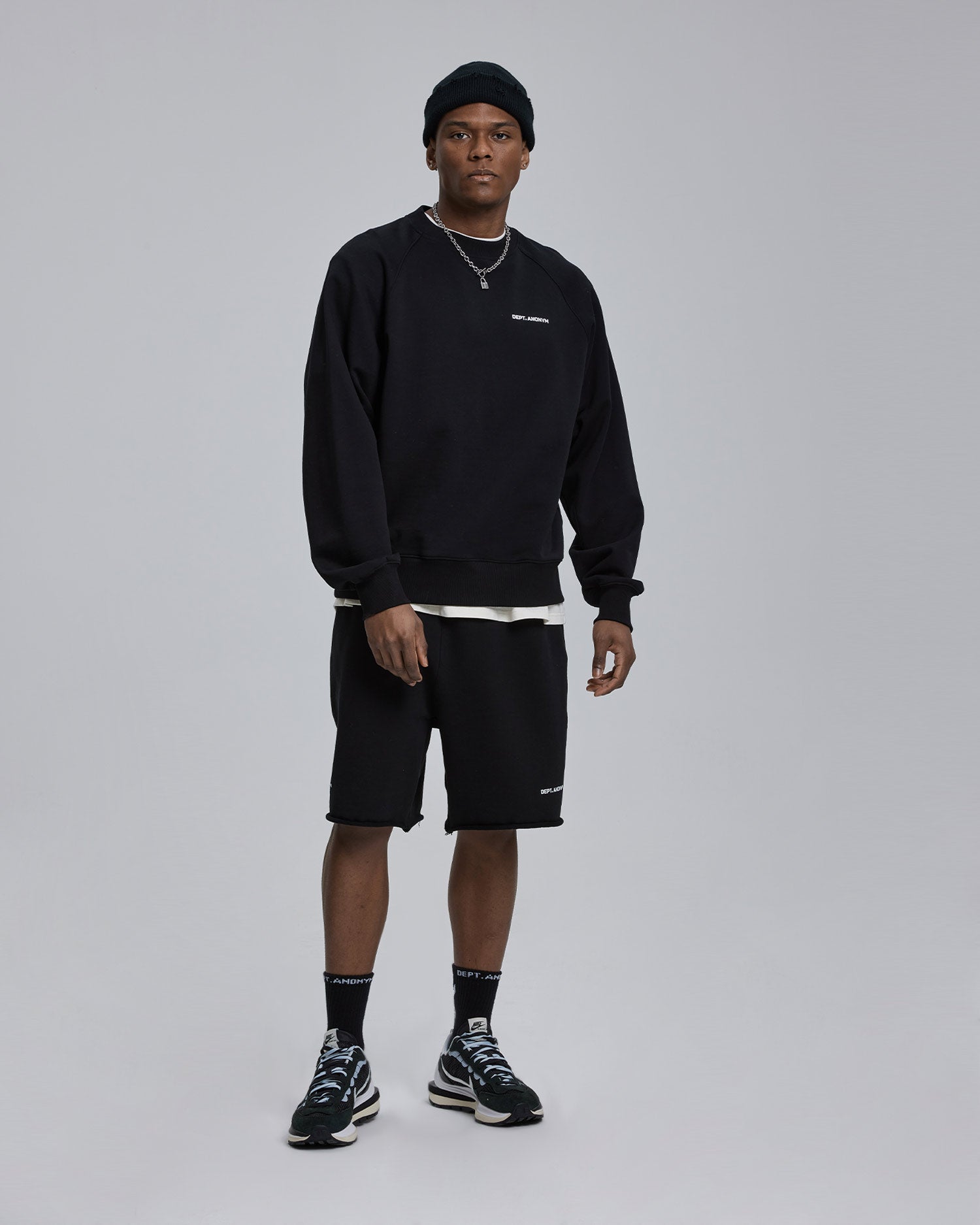 Raw-Edged Gym Shorts - Black, M image