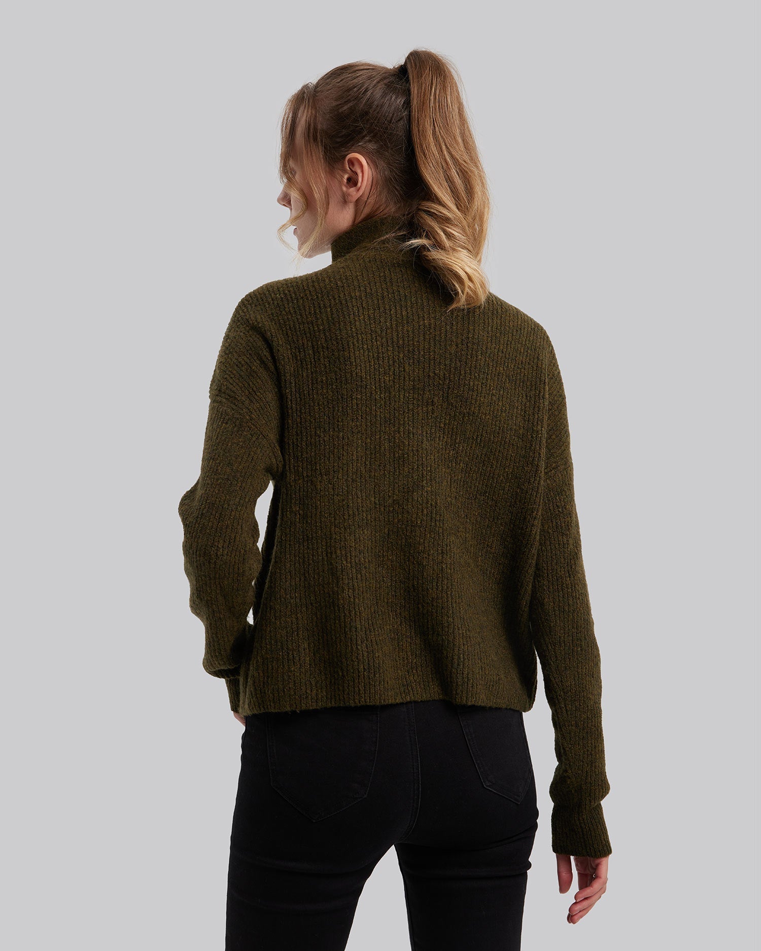 V-Shaped High Neck Sweater image 4