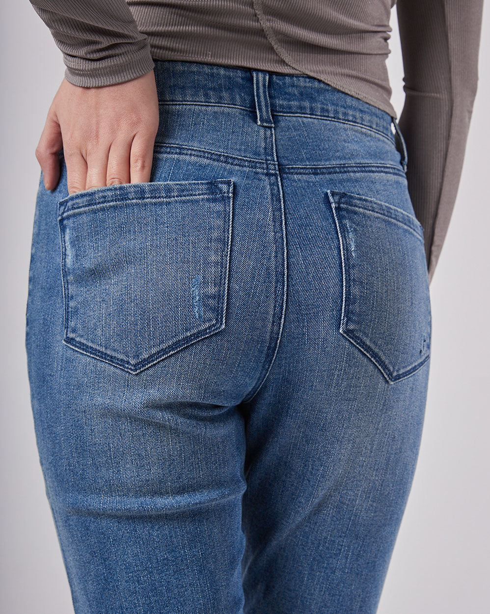 Classic Cuff-rolled Jeans image 4