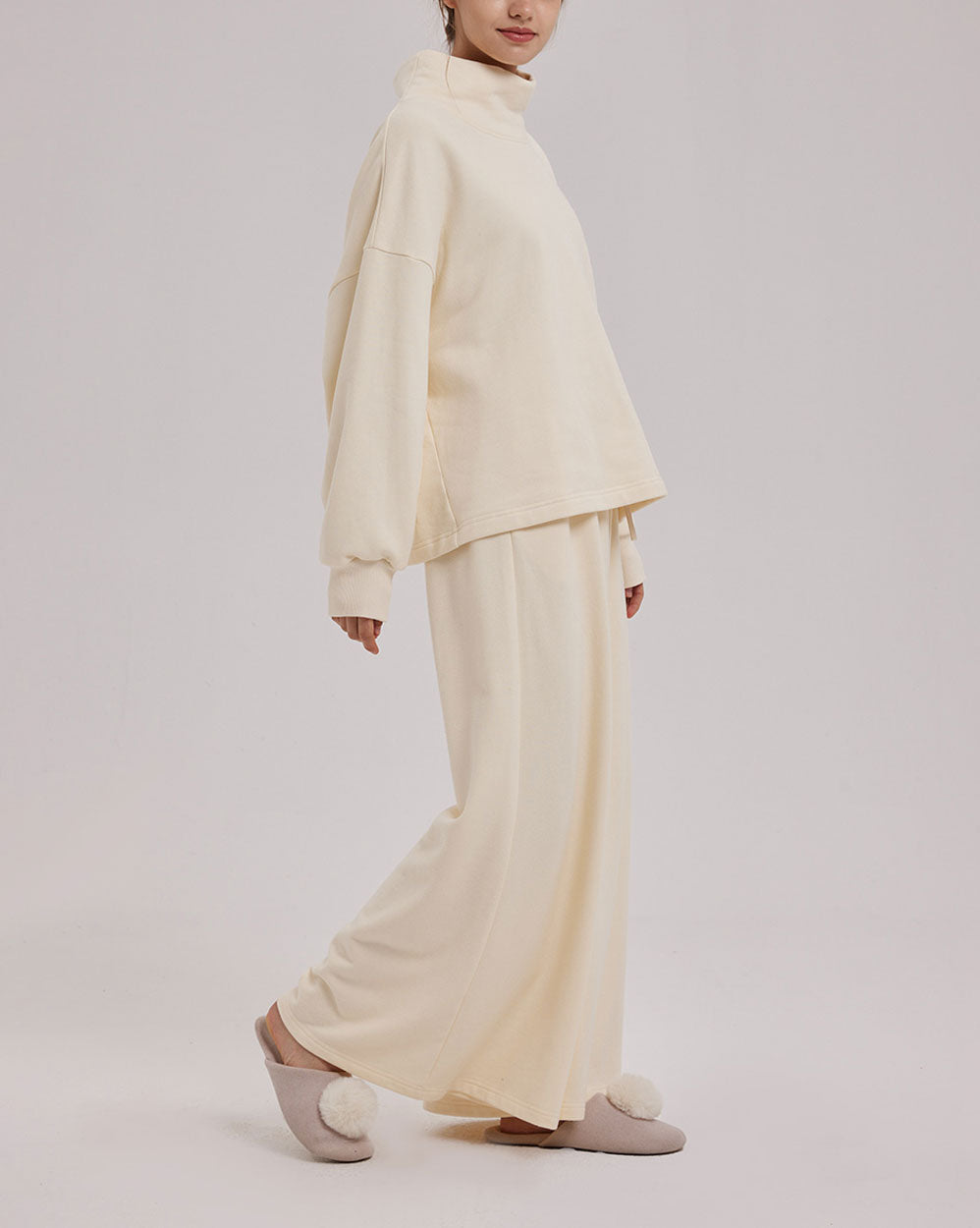 Leisure Slouchy Set image 1