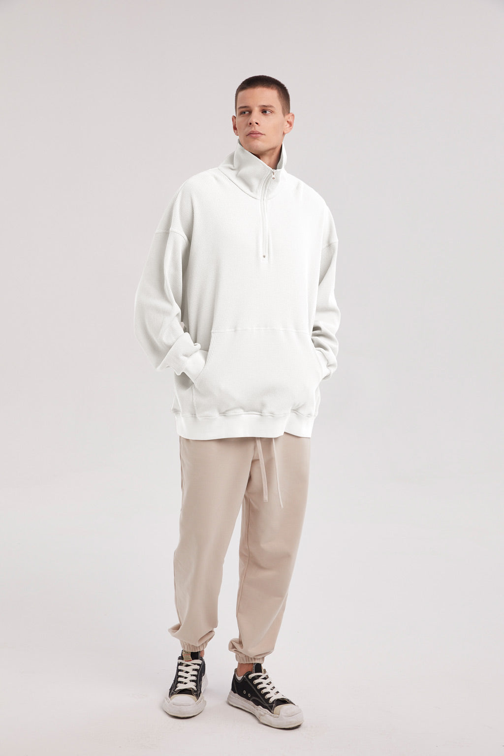 Half-Zip Front Pocket Pullover - White, L image