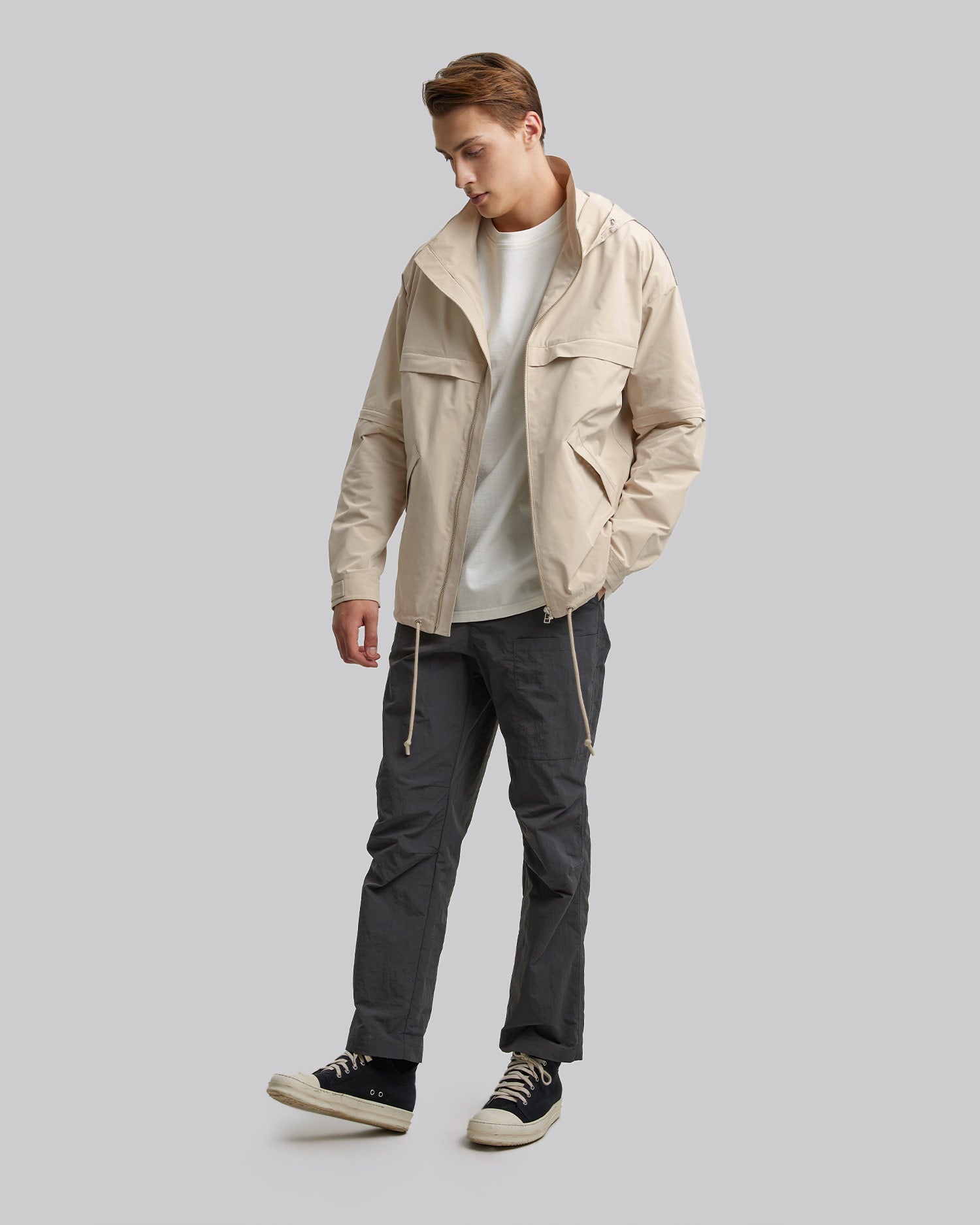 Detachable-Sleeved Windbreaker - Eggshell, M image