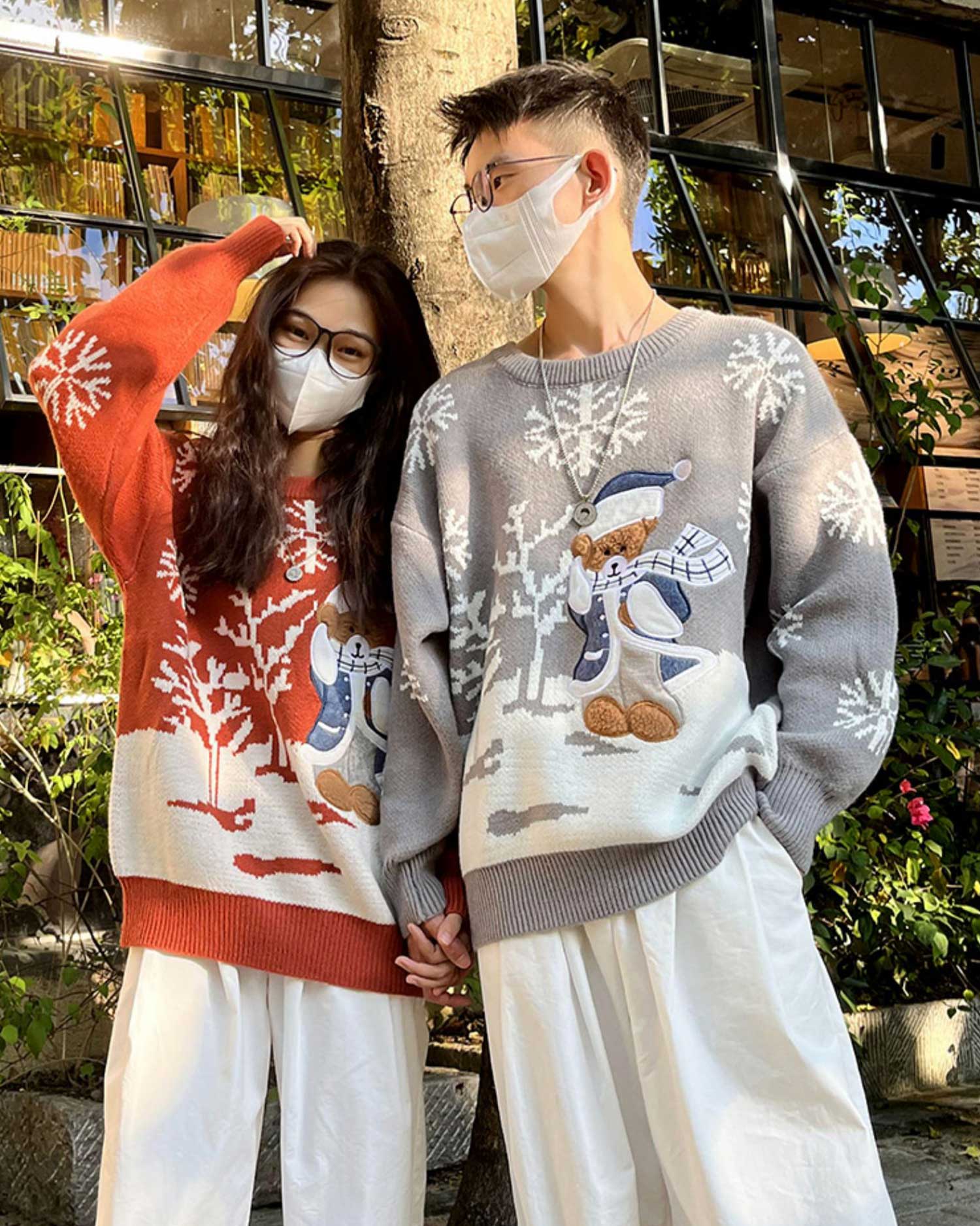 Bear Crewneck Knit Jumper - Gray, XL image