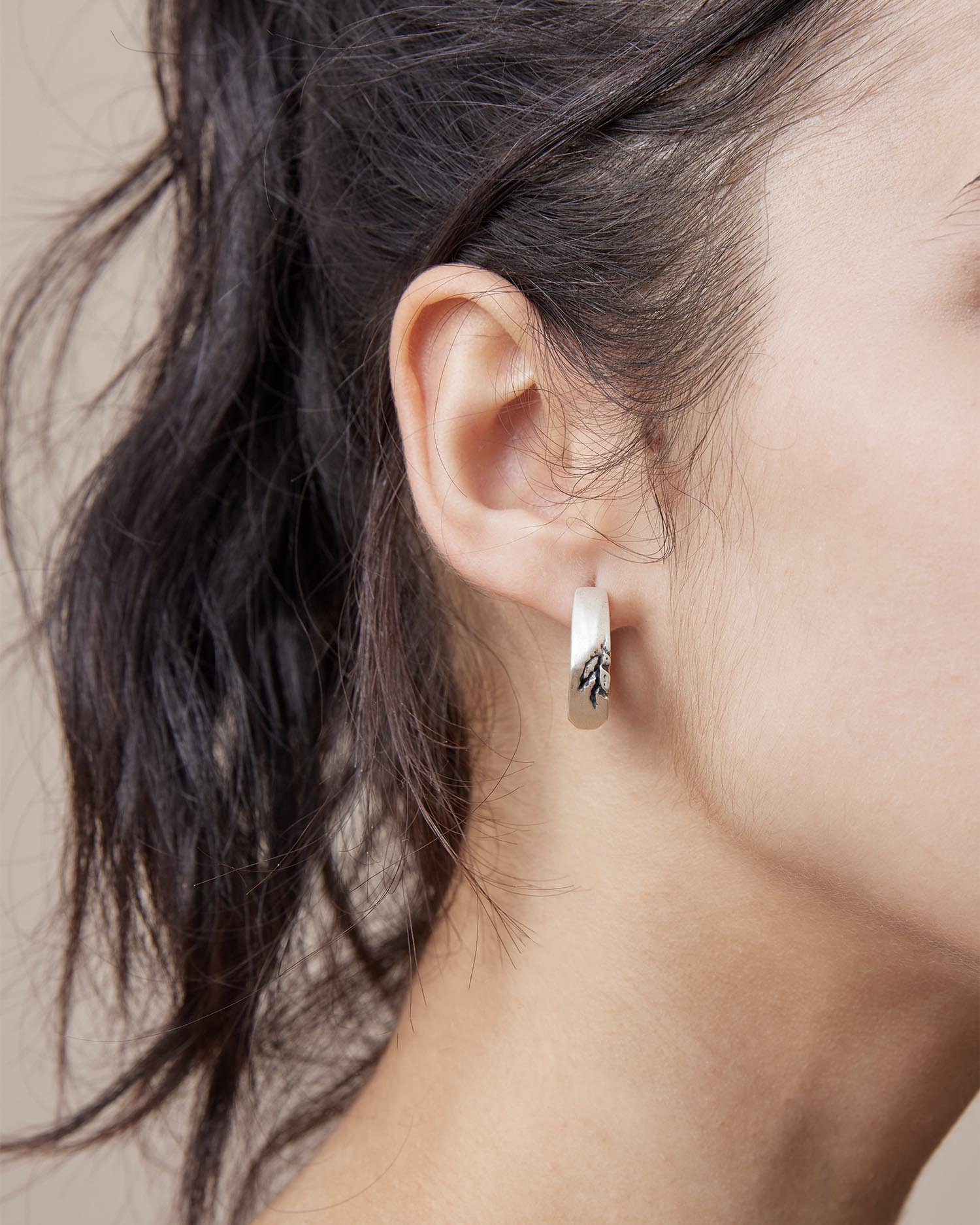 Silver Carved Hoop Earring - Silver, OS image