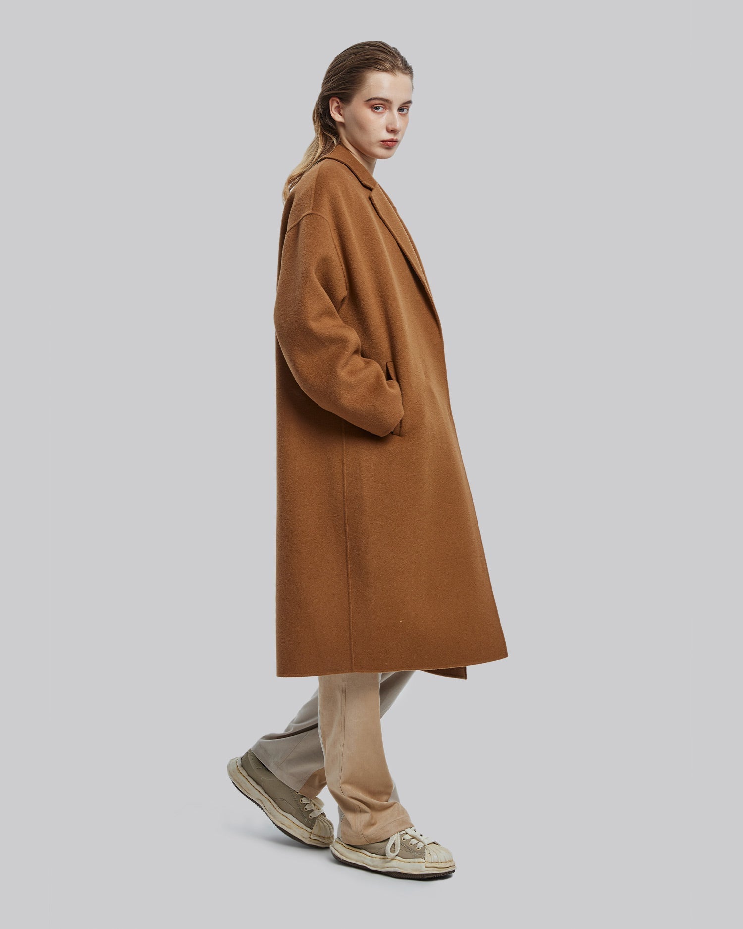 Oversize Wool Coat image 4