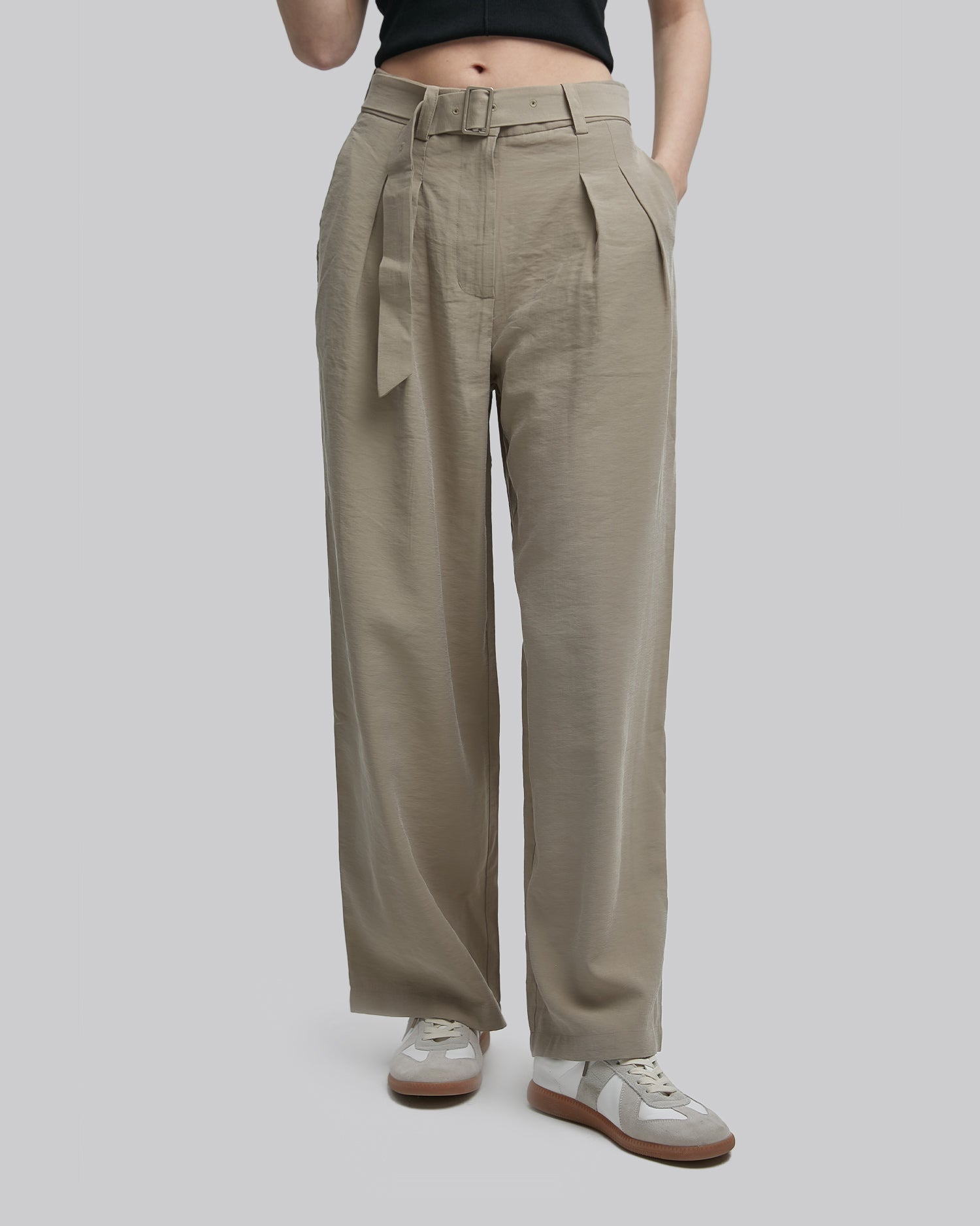 Solid Pleat Belted Loose Pants image 1