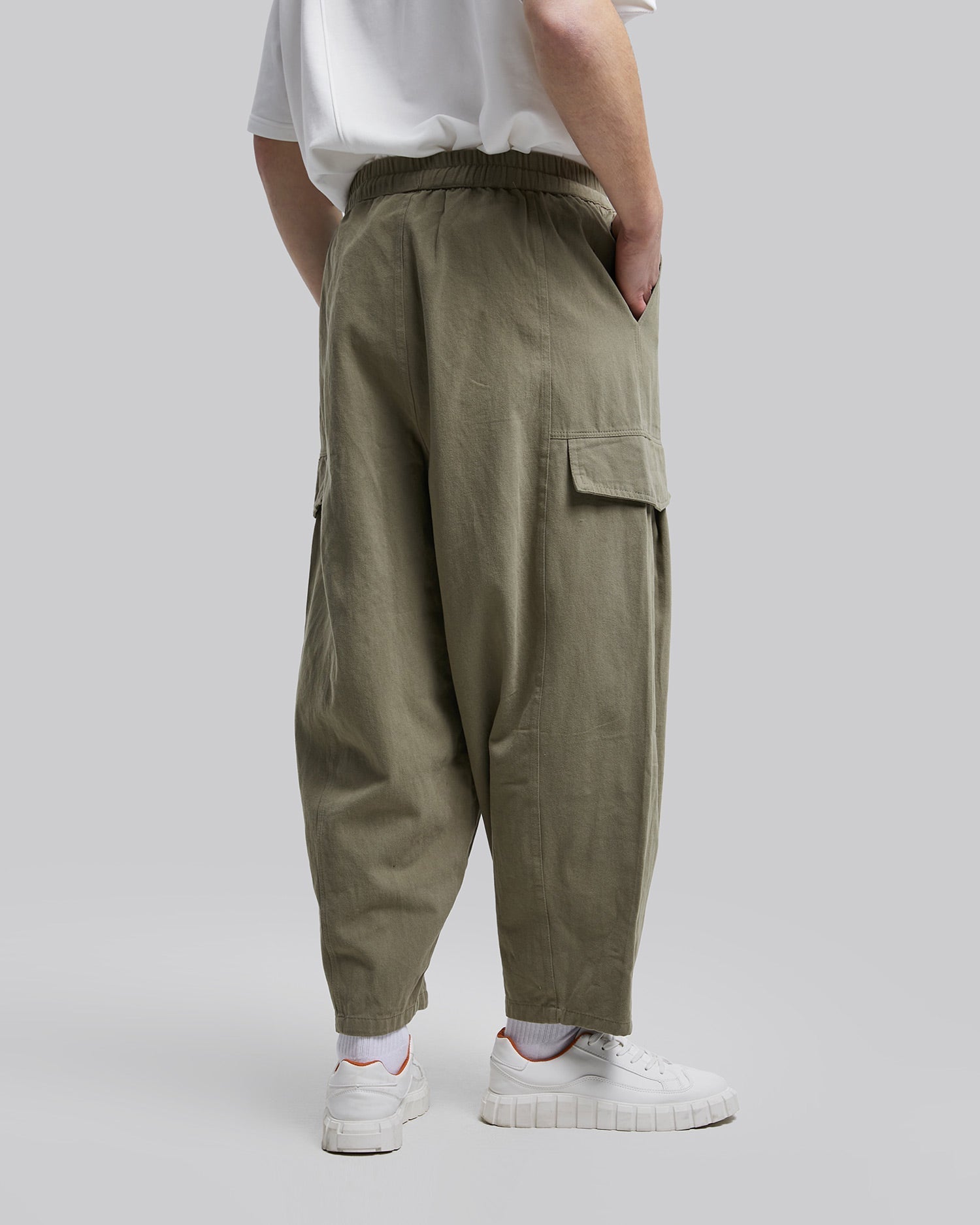Super Baggy Cargo Pants image 4