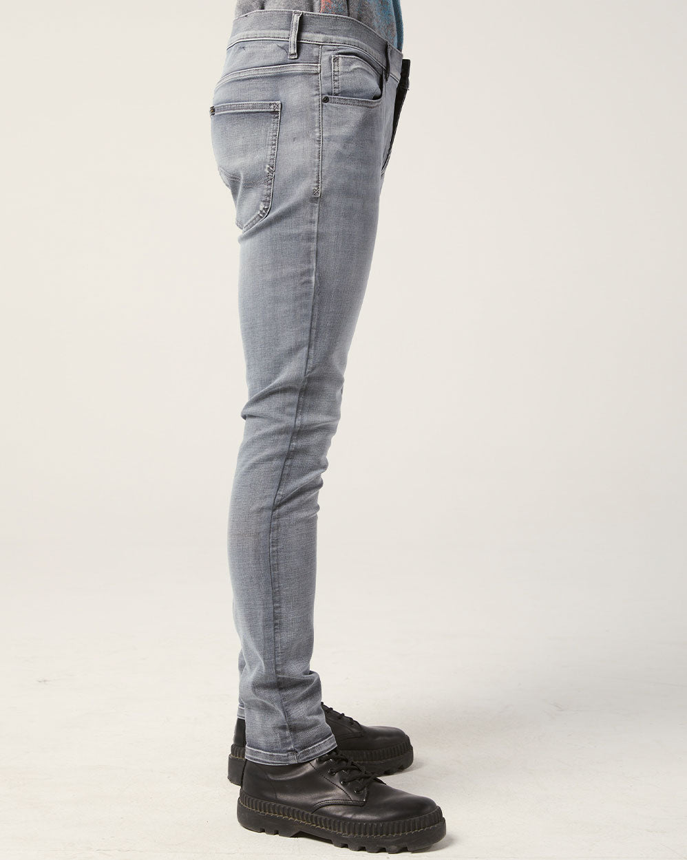 Men's Modern Slim Leg Jeans image 2