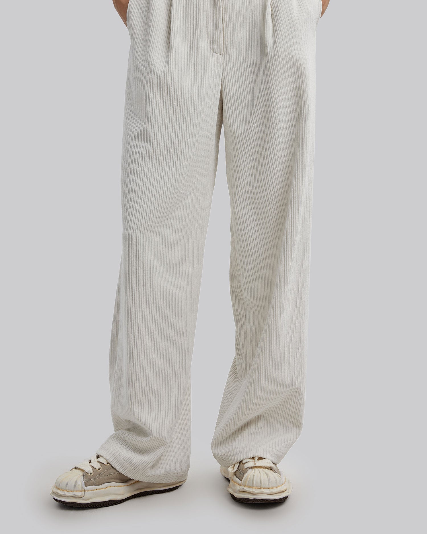 1 × Straight &amp; Roomy Pants image 4