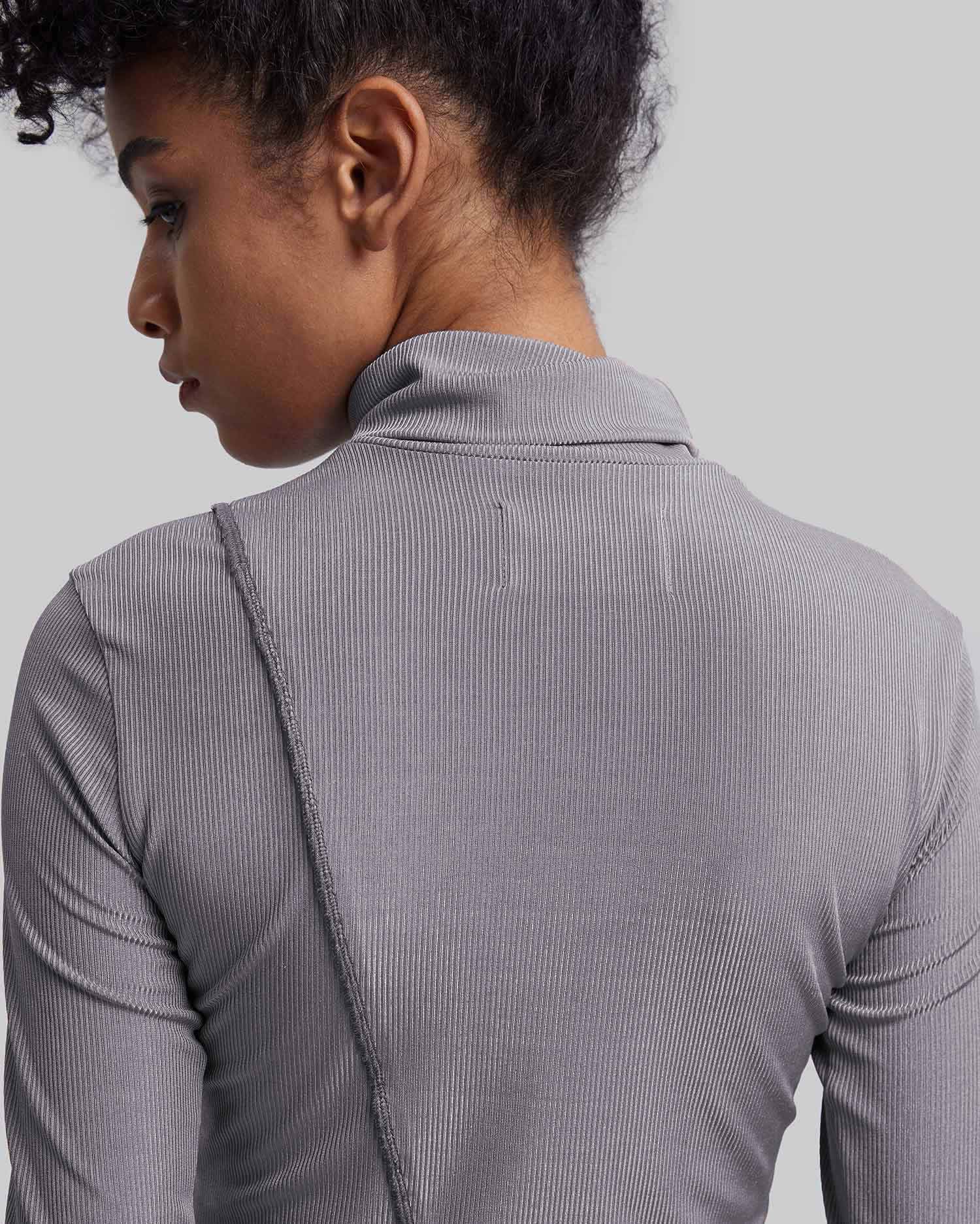 Slim-Fitting Undergarment image 3