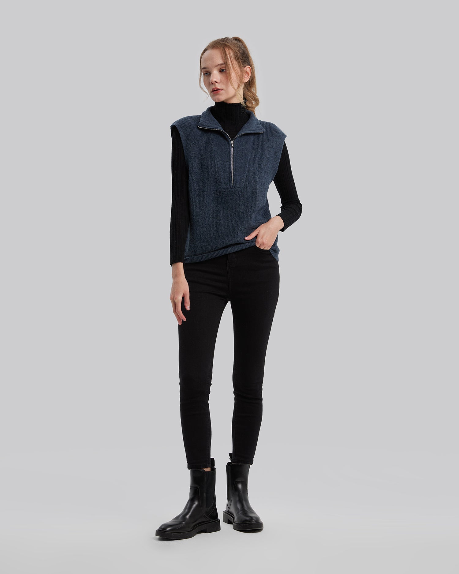 Half-Zip Vest image 2