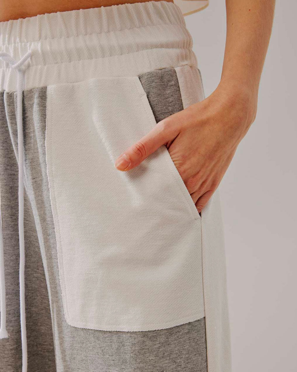 Drawstring Wide Leg Paneled Pants image 4