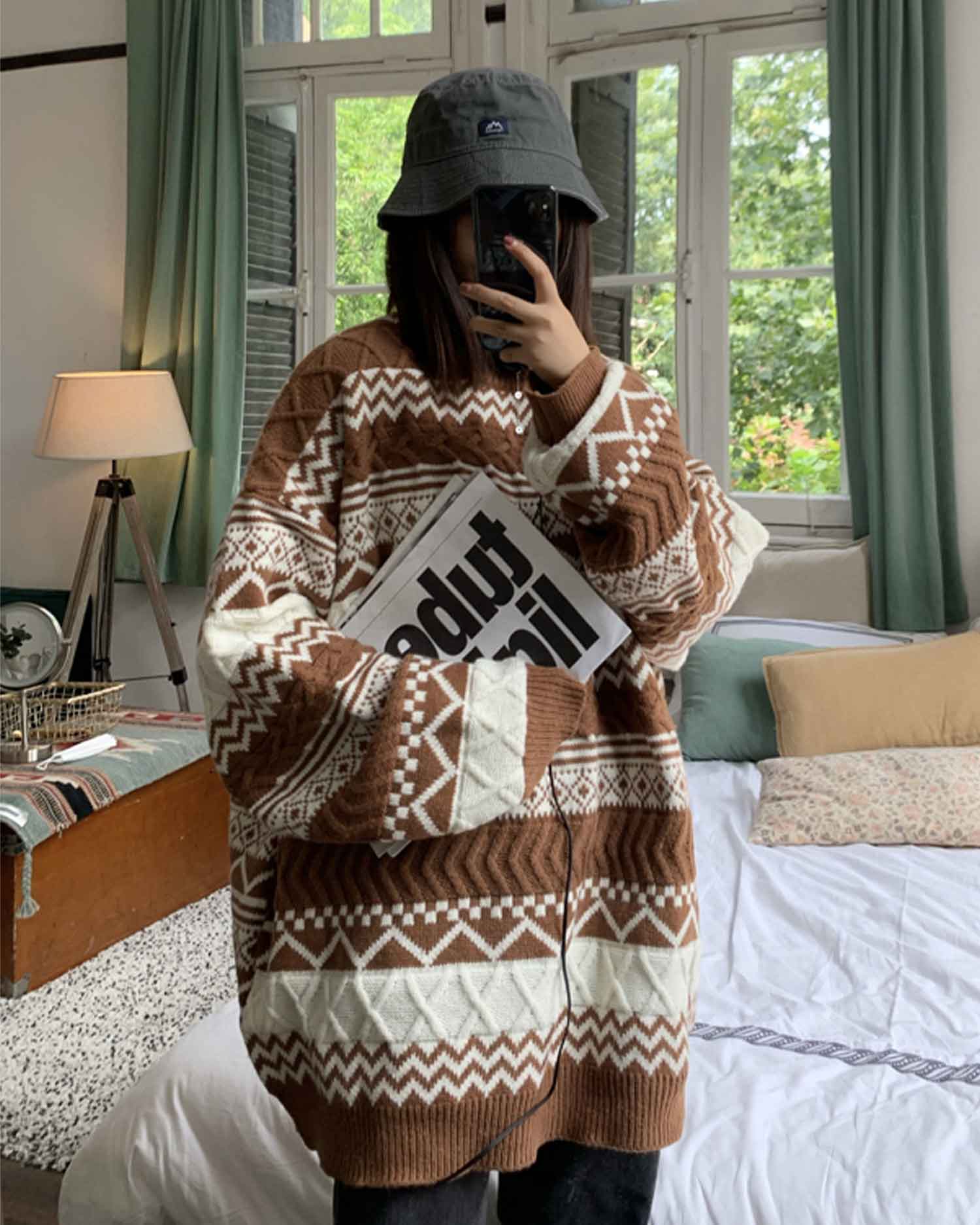 Vintage Loose-Cut Crew Jumper image 1