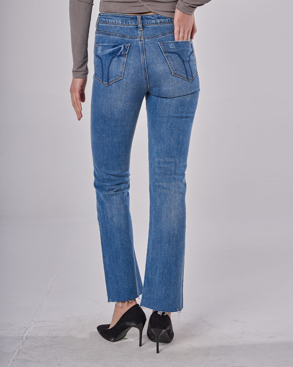 High-Rise Loose Jeans image 3